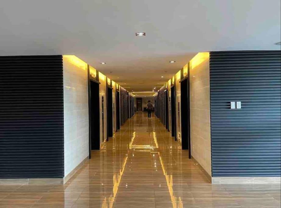 Apartment In Air Residences, Makati With Wifi, Netflix, Pool, Mall And More Manila Eksteriør bilde