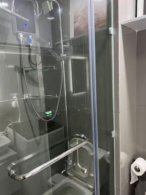 Apartment In Air Residences, Makati With Wifi, Netflix, Pool, Mall And More Manila Eksteriør bilde