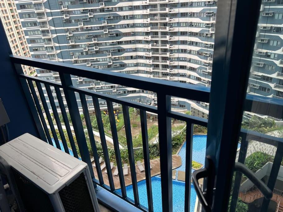 Apartment In Air Residences, Makati With Wifi, Netflix, Pool, Mall And More Manila Eksteriør bilde