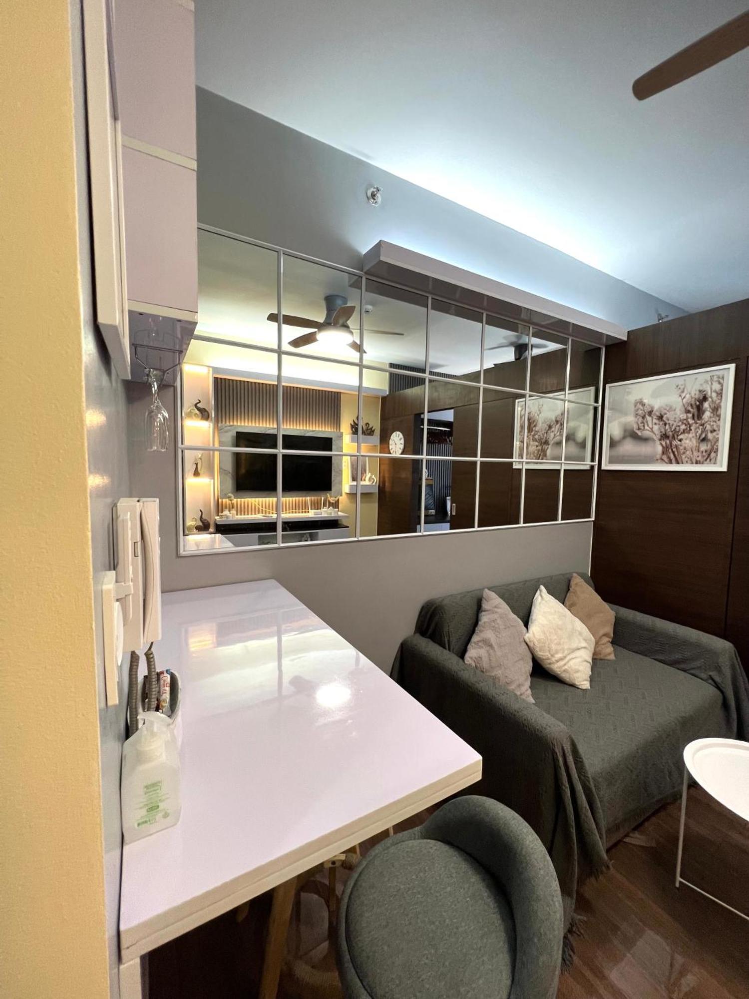 Apartment In Air Residences, Makati With Wifi, Netflix, Pool, Mall And More Manila Eksteriør bilde